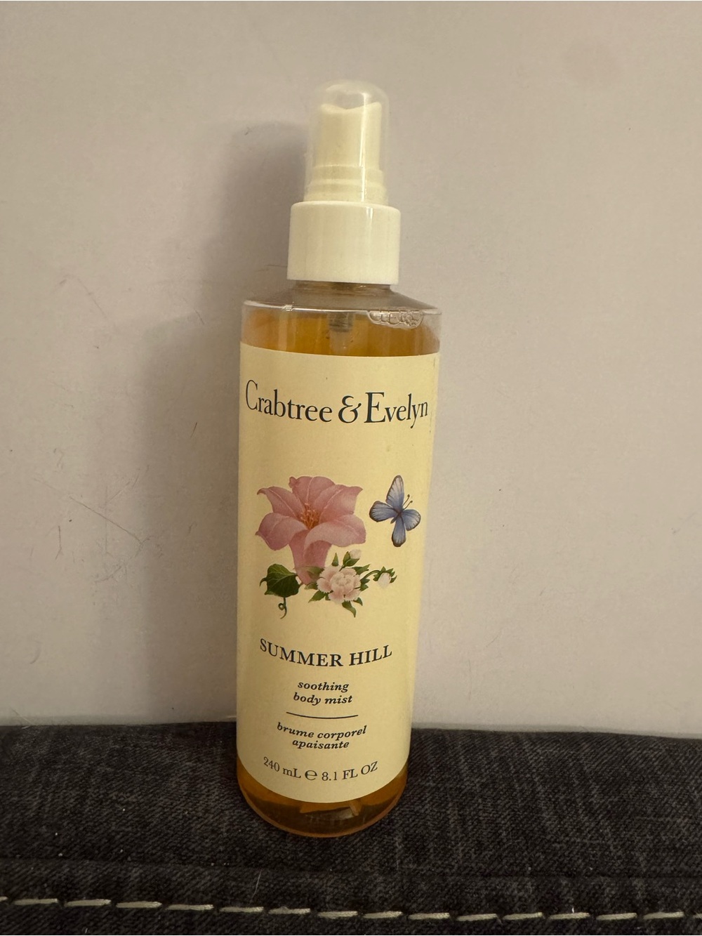 Crabtree & Evelyn SUMMER HILL Soothing  Body Mist Spray 8.1 fl oz CS2